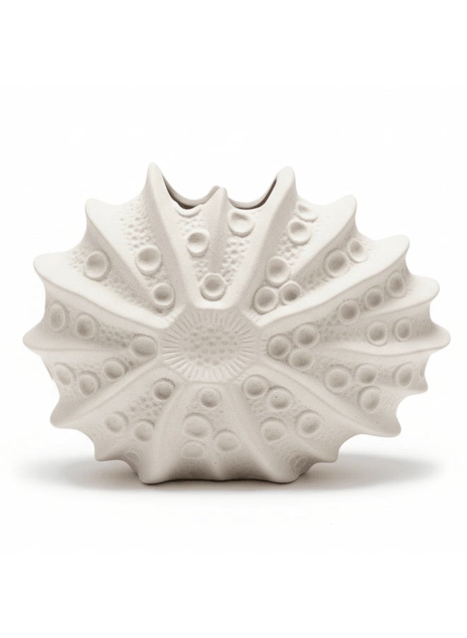 AKDC Luxury Shell-Inspired Ceramic Flower Vase – Elegant Beige Decorative Vase for Modern Interiors, 22 × 17 cm - Image 1